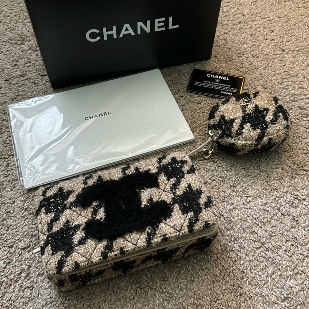 Rare Chanel Tweed houndstooth wallet on chain and coin purse
